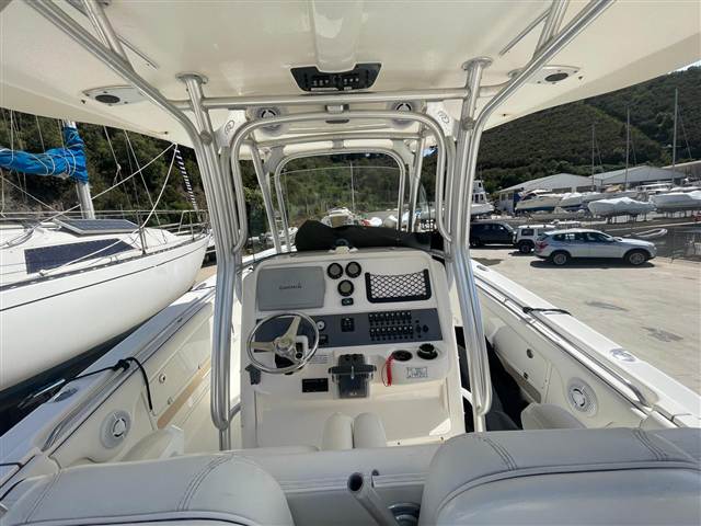 Robalo R 300 Cc