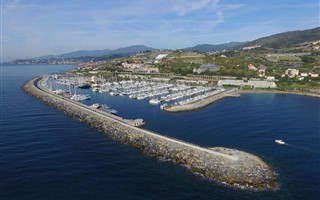 Stangata sulla nautica in Francia, yacht in fuga in Liguria